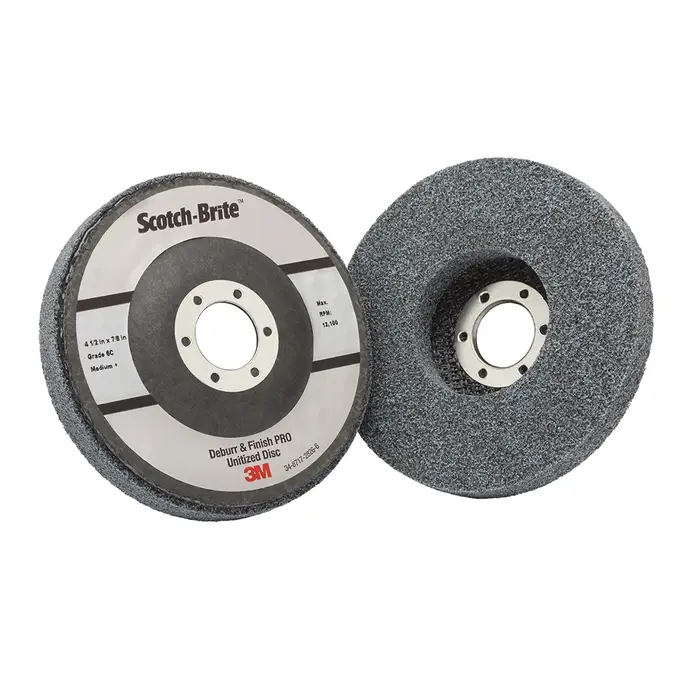 Scotch-Brite Verpresste Kompaktscheibe Deburr and Finish PRO für den Winkelschleifer, 6C Medium+, 114 mm x 22 mm, Type 27